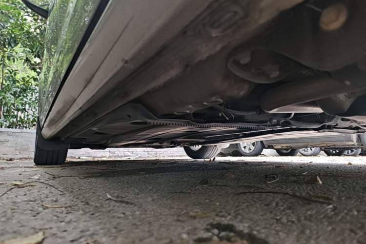 Used Volkswagen Golf 2015 1.6L Automatic Comfort Model Left Side Sill