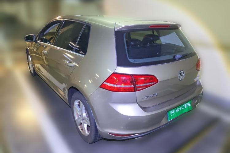 Used Volkswagen Golf 2015 1.4TSI Automatic Comfort Model Rear Left 45 Deg