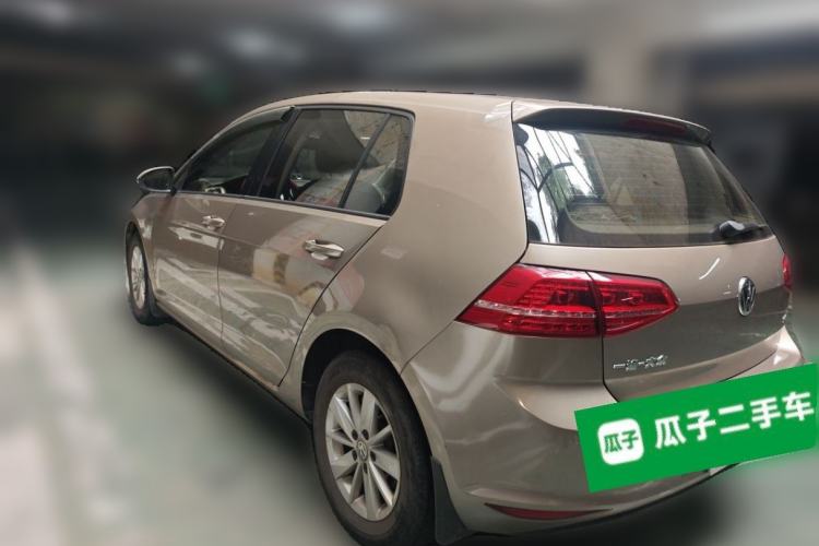 Used Volkswagen Golf 2015 1.6L Automatic Fashion Model Rear Left 45 Deg