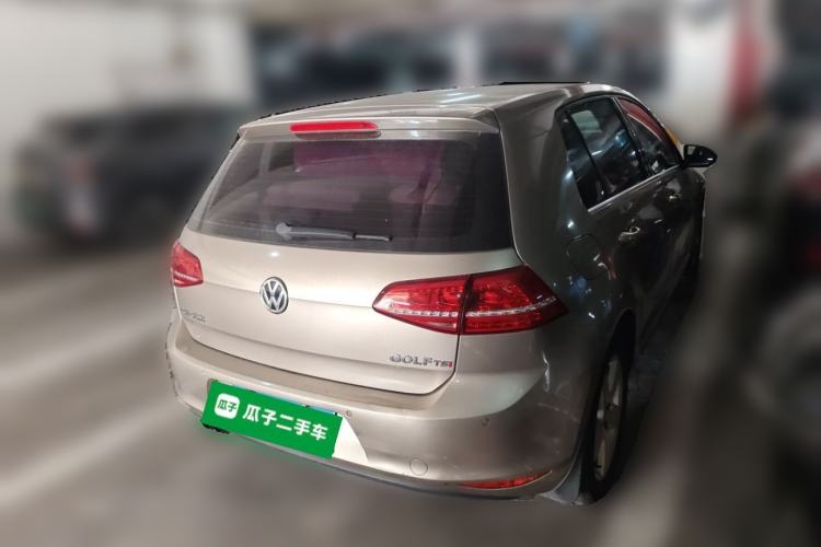 Used Volkswagen Golf 2015 1.4TSI Automatic Luxury Model Rear Right 45 Deg