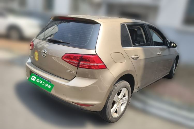 Used Volkswagen Golf 2015 1.6L Automatic Comfort Model Rear Right 45 Deg