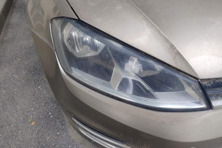 Used Volkswagen Golf 2015 1.4TSI Automatic Luxury Model Right Front Headlight