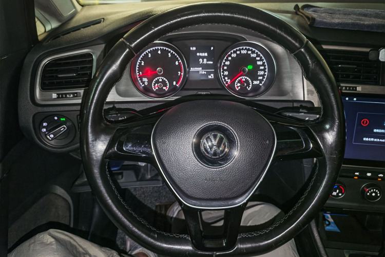 Used Volkswagen Golf 2015 1.4TSI Automatic Comfort Model Steering Wheel