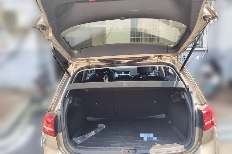 Used Volkswagen Golf 2015 1.6L Automatic Comfort Model Trunk