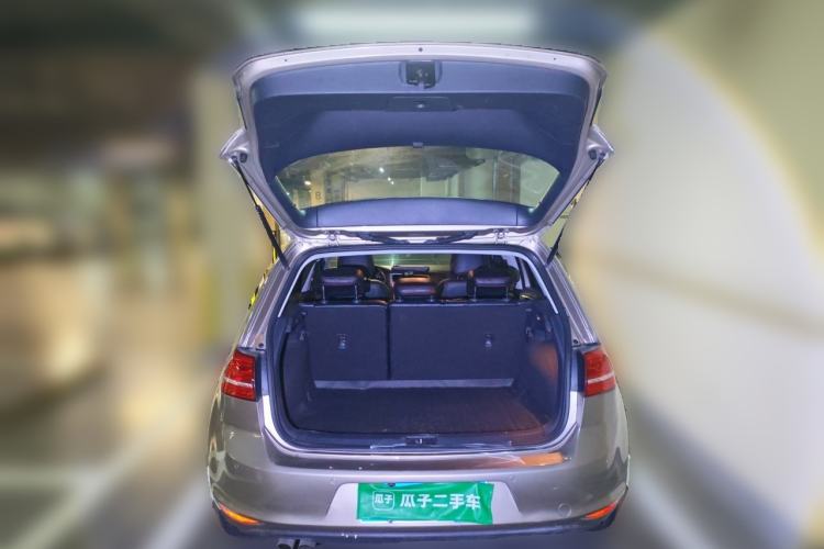 Used Volkswagen Golf 2015 1.4TSI Automatic Comfort Model Trunk