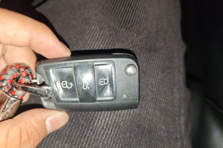 Used Volkswagen Golf 2015 1.4TSI Automatic Luxury Model Vehicle Key