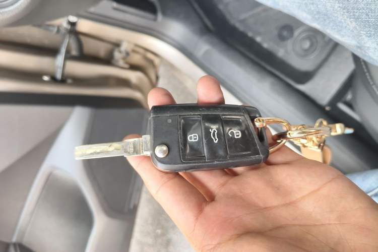 Used Volkswagen Golf 2015 1.6L Automatic Comfort Model Vehicle Key