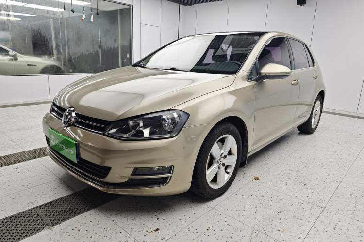 Used Volkswagen Golf 2015 1.6L Automatic Comfort Model Guazi used car, China used car export, Used car for sale, Used  cars, Cheapest cars for sale