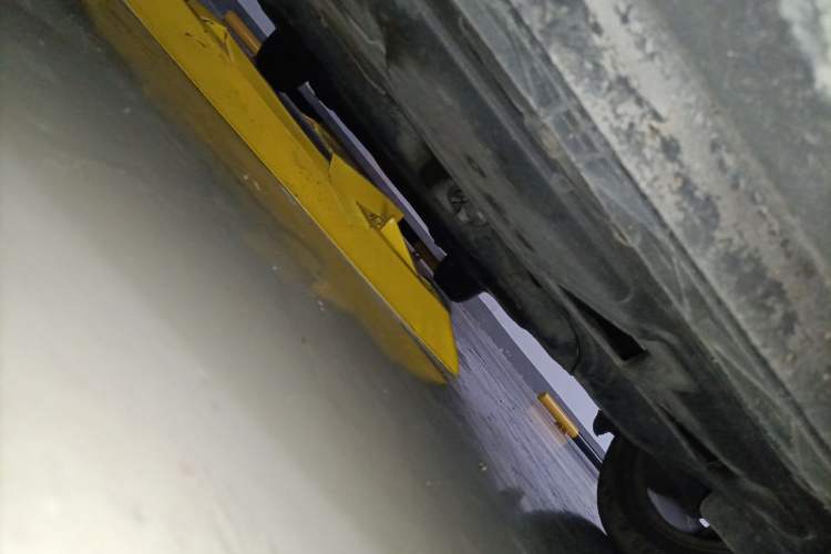 Used Volkswagen Golf 2015 1.2TSI Automatic Comfort Model Chassis Front
