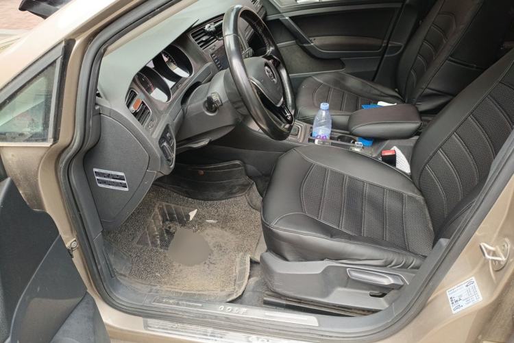 Used Volkswagen Golf 2015 1.6L Automatic Comfort Model Driver Seat