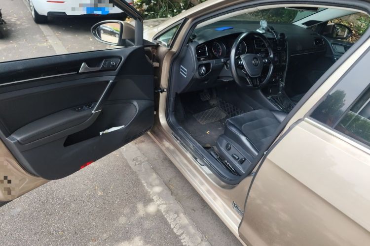 Used Volkswagen Golf 2015 1.4TSI Automatic Flagship Model Driver Seat