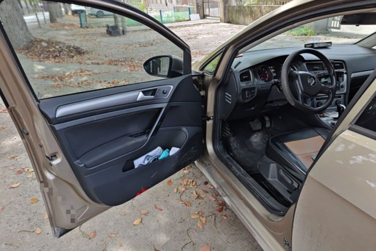 Used Volkswagen Golf 2015 1.6L Automatic Fashion Model Driver Seat