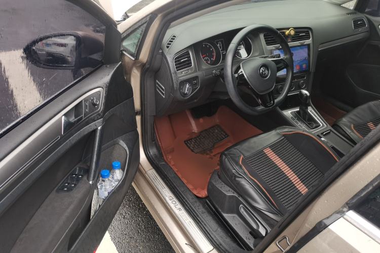 Used Volkswagen Golf 2015 1.6L Automatic Comfort Model Driver Seat