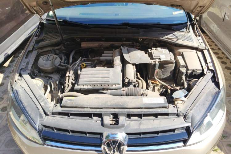 Used Volkswagen Golf 2015 1.4TSI Automatic Comfort Model Engine Bay