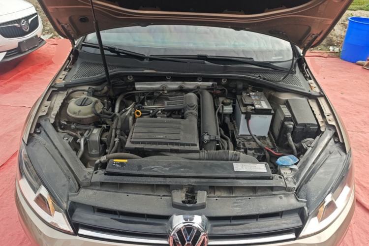Used Volkswagen Golf 2015 1.4TSI Automatic Comfort Model Engine Bay