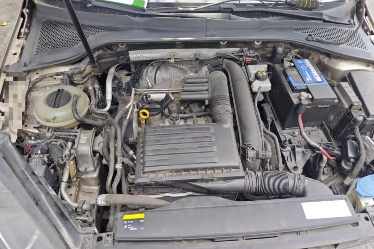 Used Volkswagen Golf 2015 1.4TSI Automatic Comfort Model Engine Bay