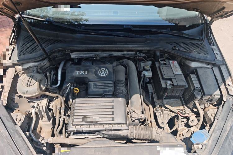 Used Volkswagen Golf 2015 1.4TSI Automatic Comfort Model Engine Bay