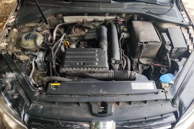 Used Volkswagen Golf 2015 1.4TSI Automatic Flagship Model Engine Bay