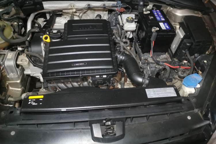 Used Volkswagen Golf 2015 1.6L Automatic Comfort Model Engine Bay