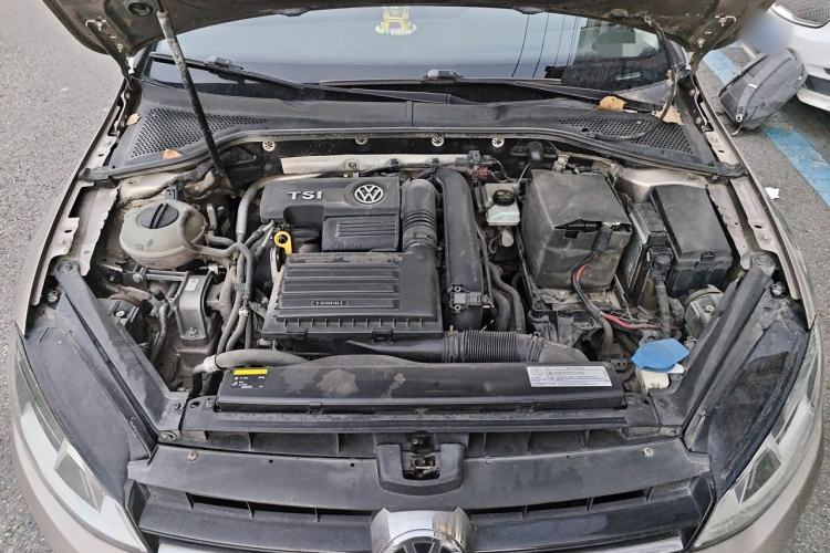 Used Volkswagen Golf 2015 1.4TSI Manual Comfort Model Engine Bay