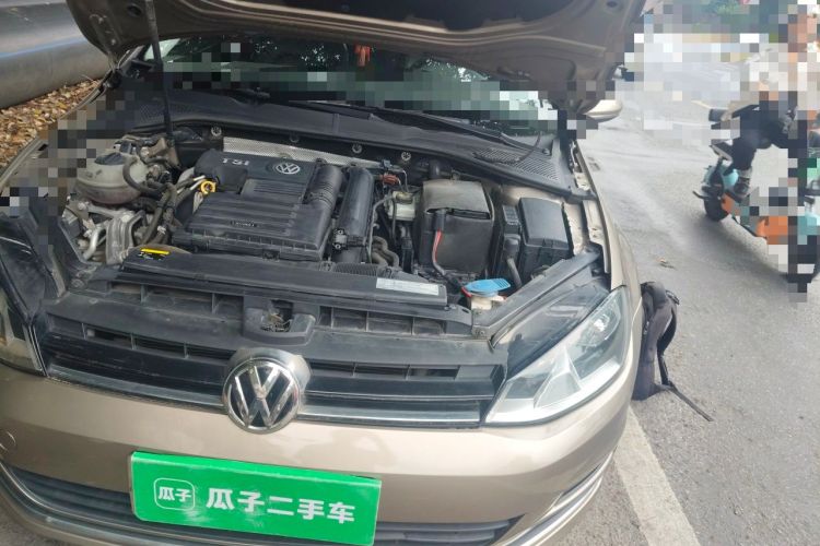 Used Volkswagen Golf 2015 1.4TSI Automatic Luxury Model Engine Bay Left