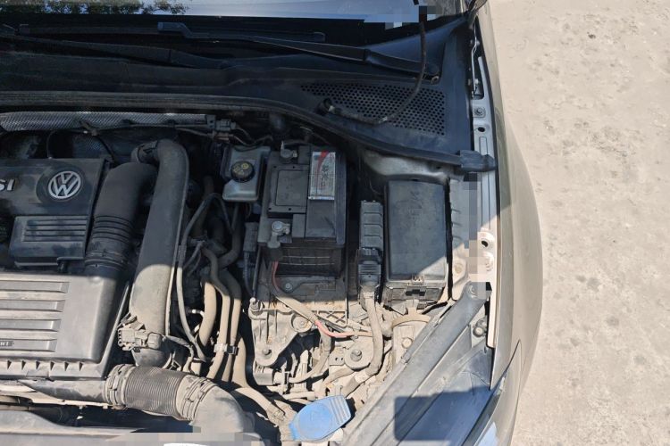 Used Volkswagen Golf 2015 1.4TSI Automatic Comfort Model Engine Bay Left