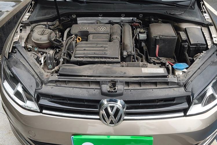 Used Volkswagen Golf 2015 1.4TSI Automatic Luxury Model Engine Bay