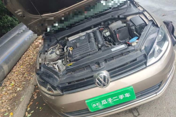Used Volkswagen Golf 2015 1.4TSI Automatic Luxury Model Engine Bay Right