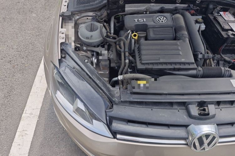 Used Volkswagen Golf 2015 1.4TSI Automatic Comfort Model Engine Bay Right