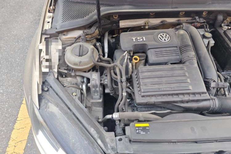 Used Volkswagen Golf 2015 1.4TSI Automatic Comfort Model Engine Bay Right