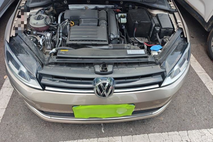 Used Volkswagen Golf 2015 1.4TSI Automatic Luxury Model Engine Bay