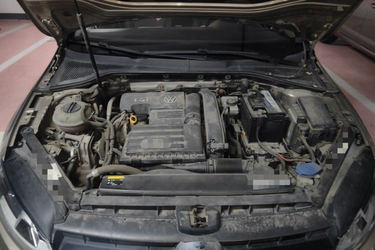 Used Volkswagen Golf 2015 1.4TSI Automatic Comfort Model Engine Bay