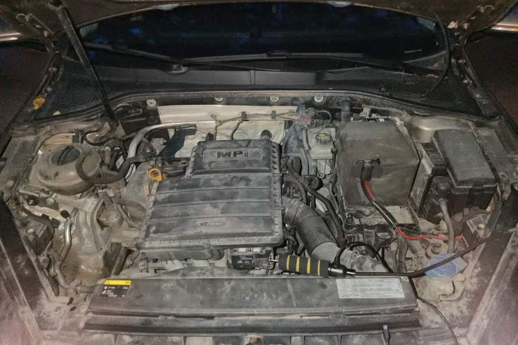 Used Volkswagen Golf 2015 1.6L Automatic Comfort Model Engine Bay