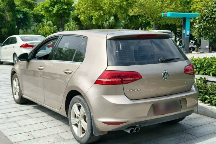 Used Volkswagen Golf 2015 1.4TSI Automatic Comfort Model Exterior 11