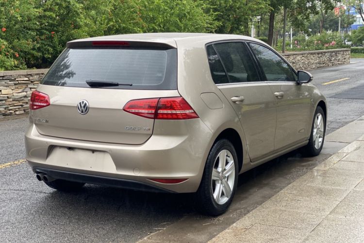 Used Volkswagen Golf 2015 1.4TSI Automatic Luxury Model Exterior 6