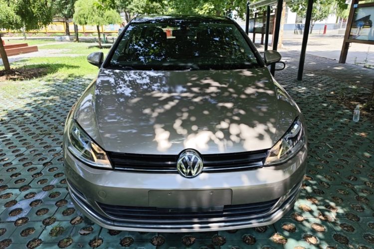 Used Volkswagen Golf 2015 1.4TSI Automatic Luxury Model Front