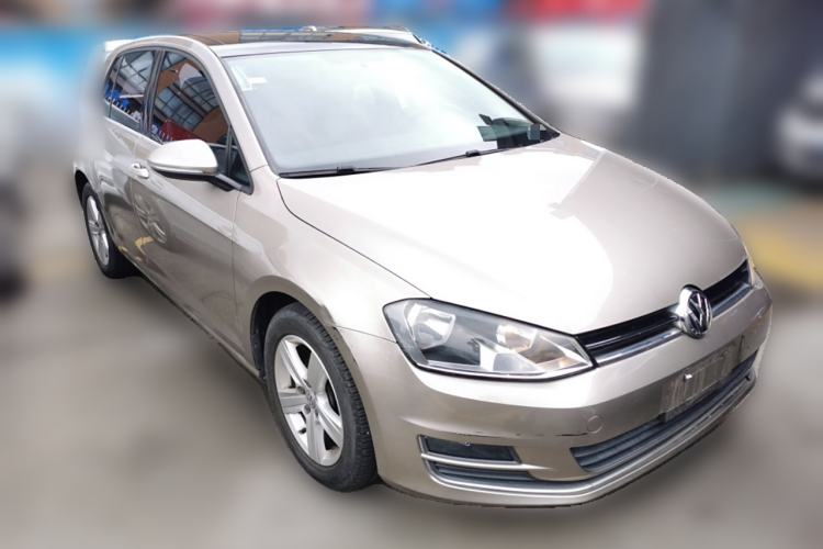 Used Volkswagen Golf 2015 1.4TSI Automatic Comfort Model Front Right 45 Deg