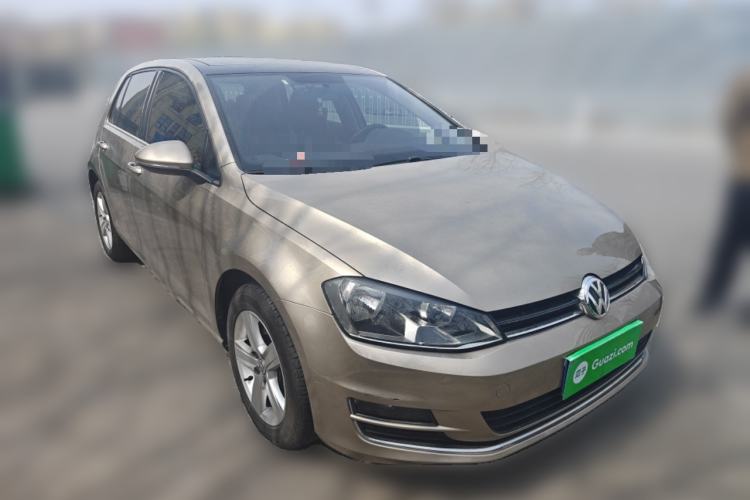 Used Volkswagen Golf 2015 1.4TSI Automatic Comfort Model Front Right 45 Deg