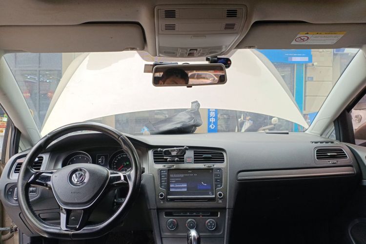 Used Volkswagen Golf 2015 1.6L Automatic Comfort Model Headliner