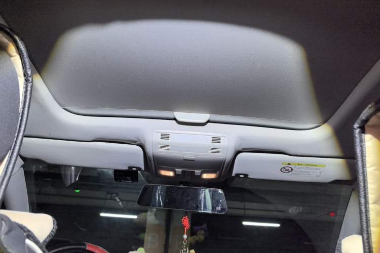 Used Volkswagen Golf 2015 1.4TSI Automatic Comfort Model Headliner