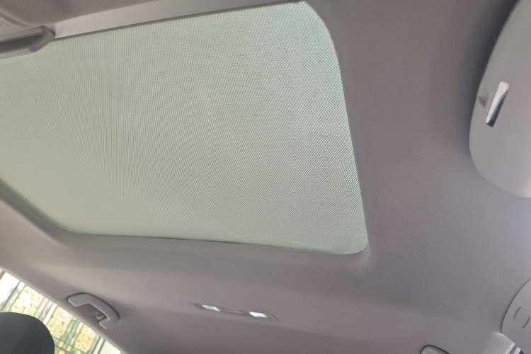 Used Volkswagen Golf 2015 1.4TSI Automatic Comfort Model Headliner