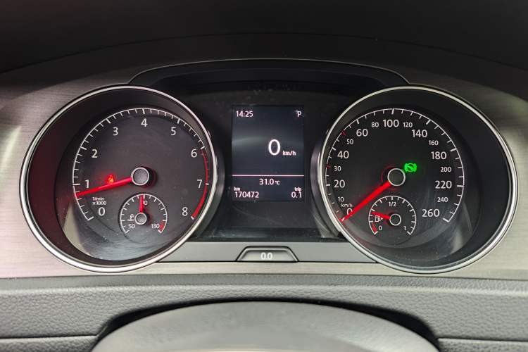Used Volkswagen Golf 2015 1.6L Automatic Comfort Model Instrument Cluster