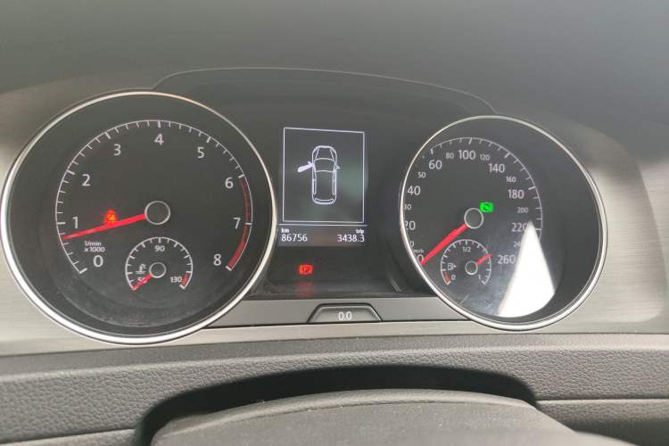Used Volkswagen Golf 2015 1.4TSI Automatic Comfort Model Instrument Cluster