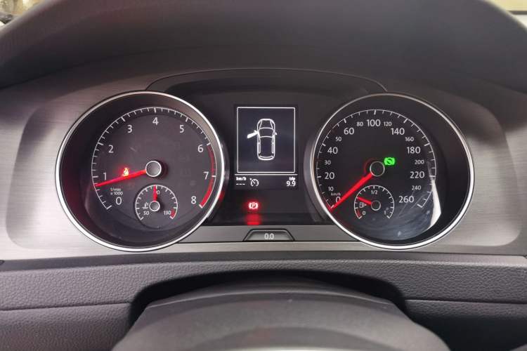 Used Volkswagen Golf 2015 1.4TSI Automatic Comfort Model Instrument Cluster