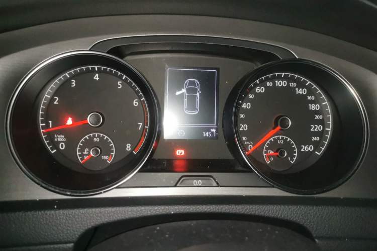 Used Volkswagen Golf 2015 1.6L Automatic Comfort Model Instrument Cluster