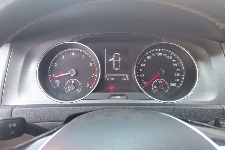 Used Volkswagen Golf 2015 1.6L Automatic Comfort Model Instrument Cluster