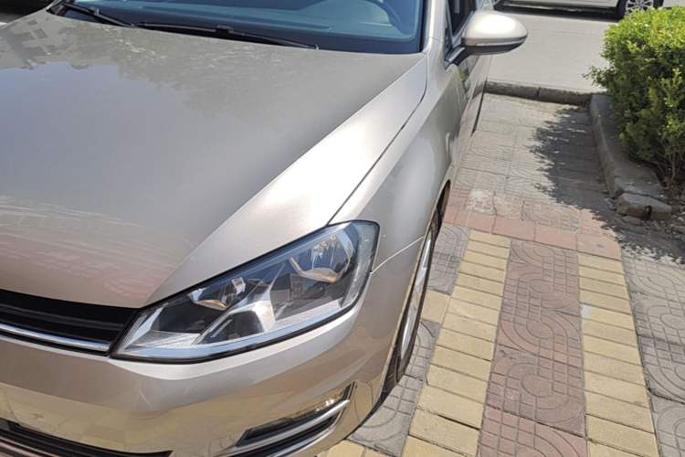 Used Volkswagen Golf 2015 1.6L Automatic Fashion Model Left Front Headlight