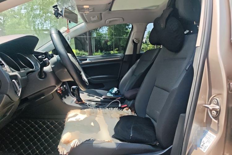 Used Volkswagen Golf 2015 1.4TSI Automatic Comfort Model Left Front Seat