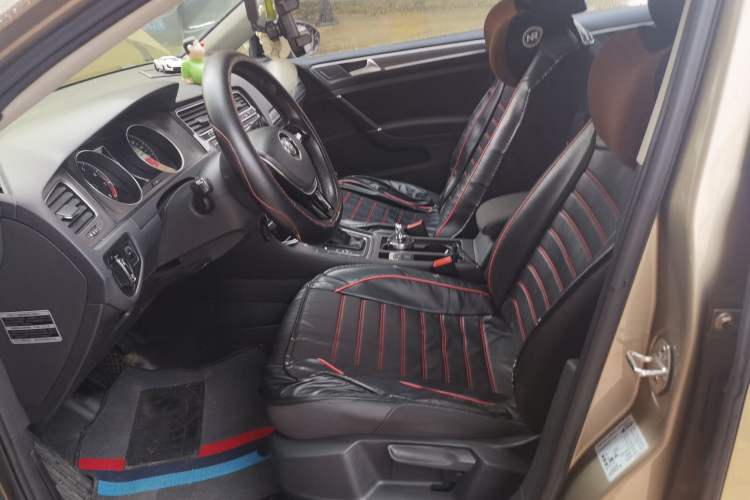 Used Volkswagen Golf 2015 1.4TSI Automatic Comfort Model Left Front Seat