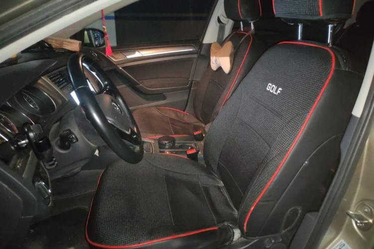 Used Volkswagen Golf 2015 1.6L Automatic Comfort Model Left Front Seat
